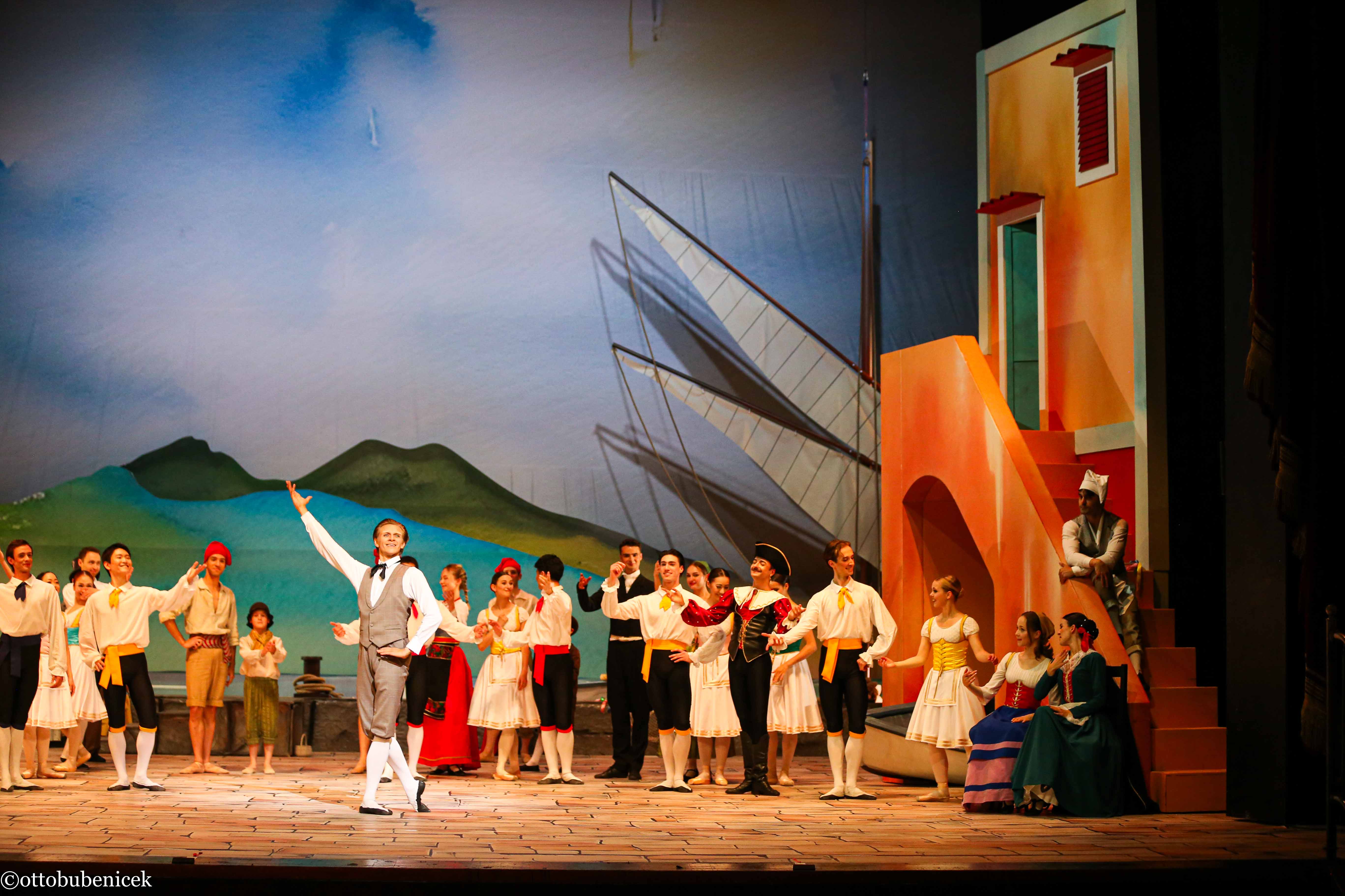 Napoli production photos 33