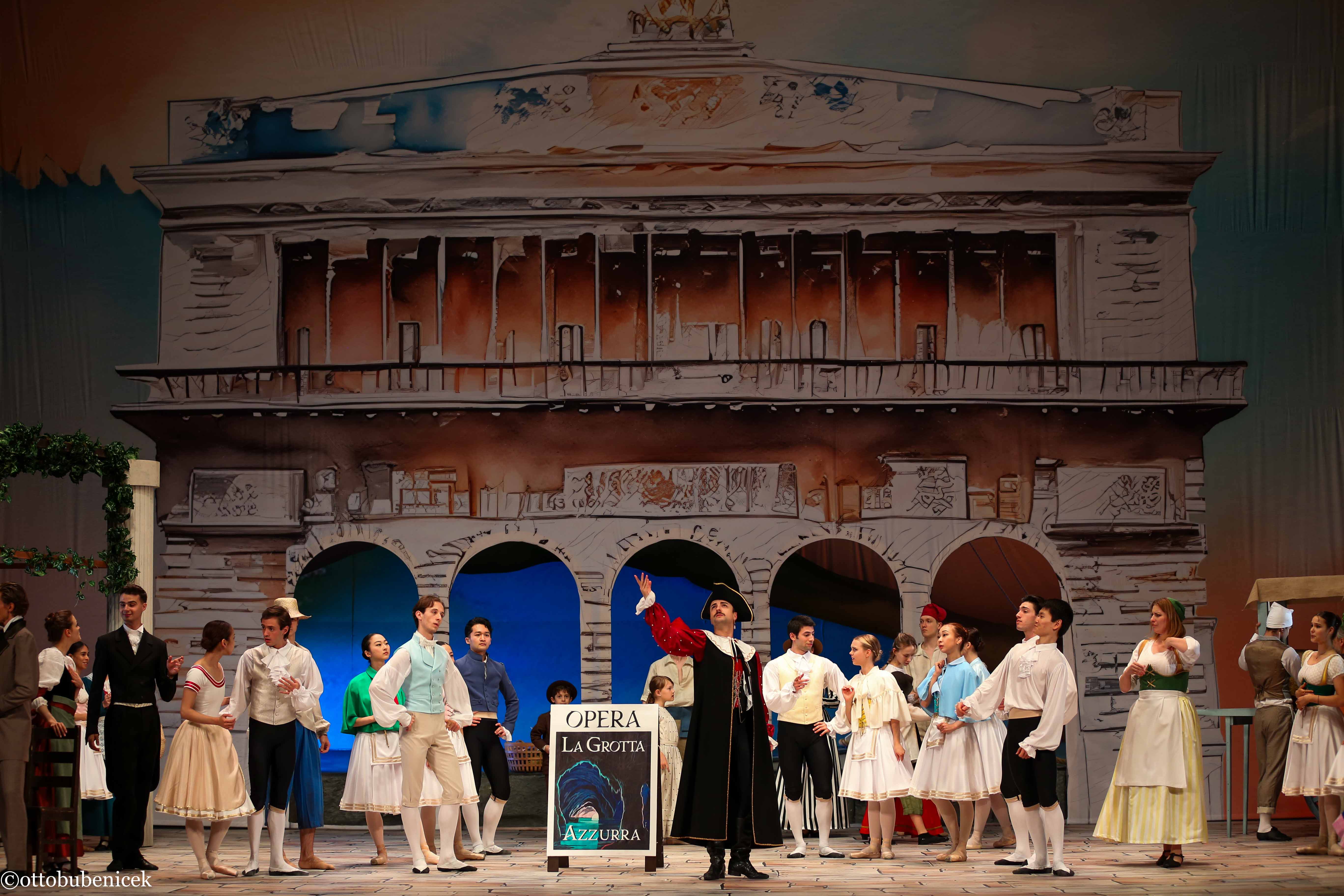 Napoli production photos 6